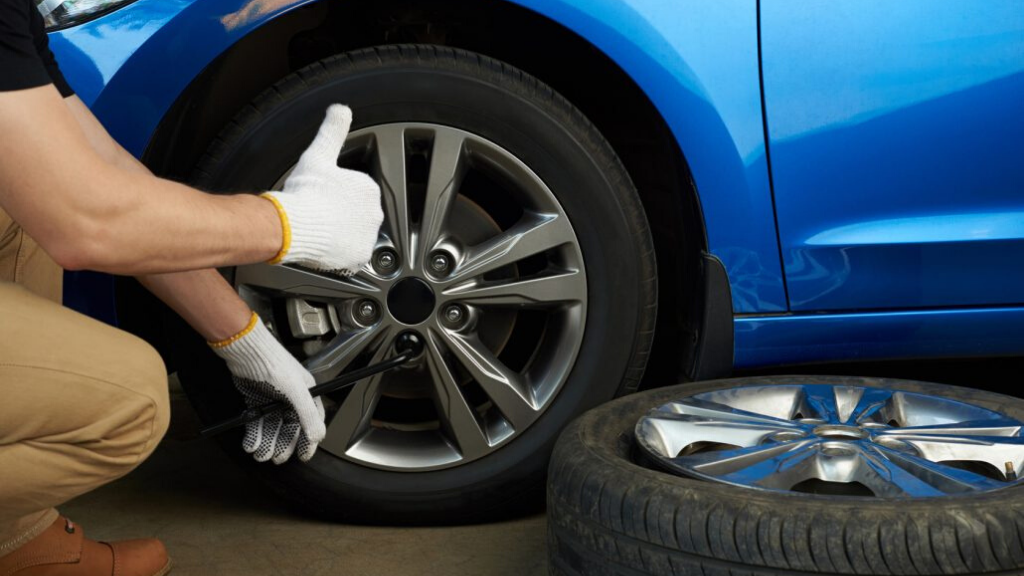 Revisa los neumáticos de tu coche tras la desescalada